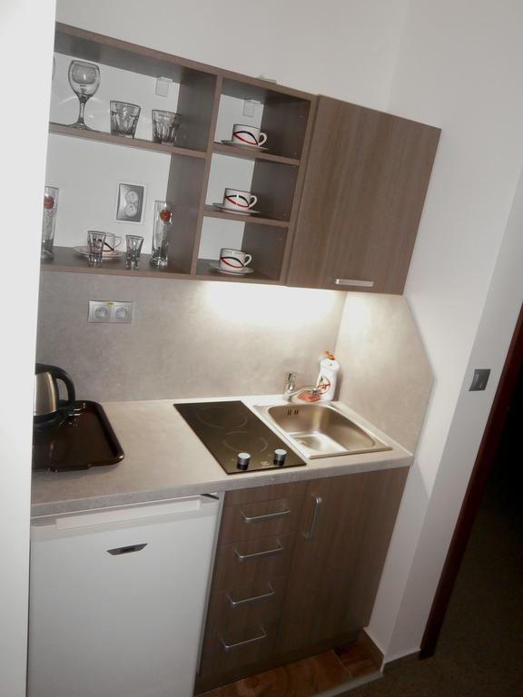 Hotel Flora Bešeňová Εξωτερικό φωτογραφία