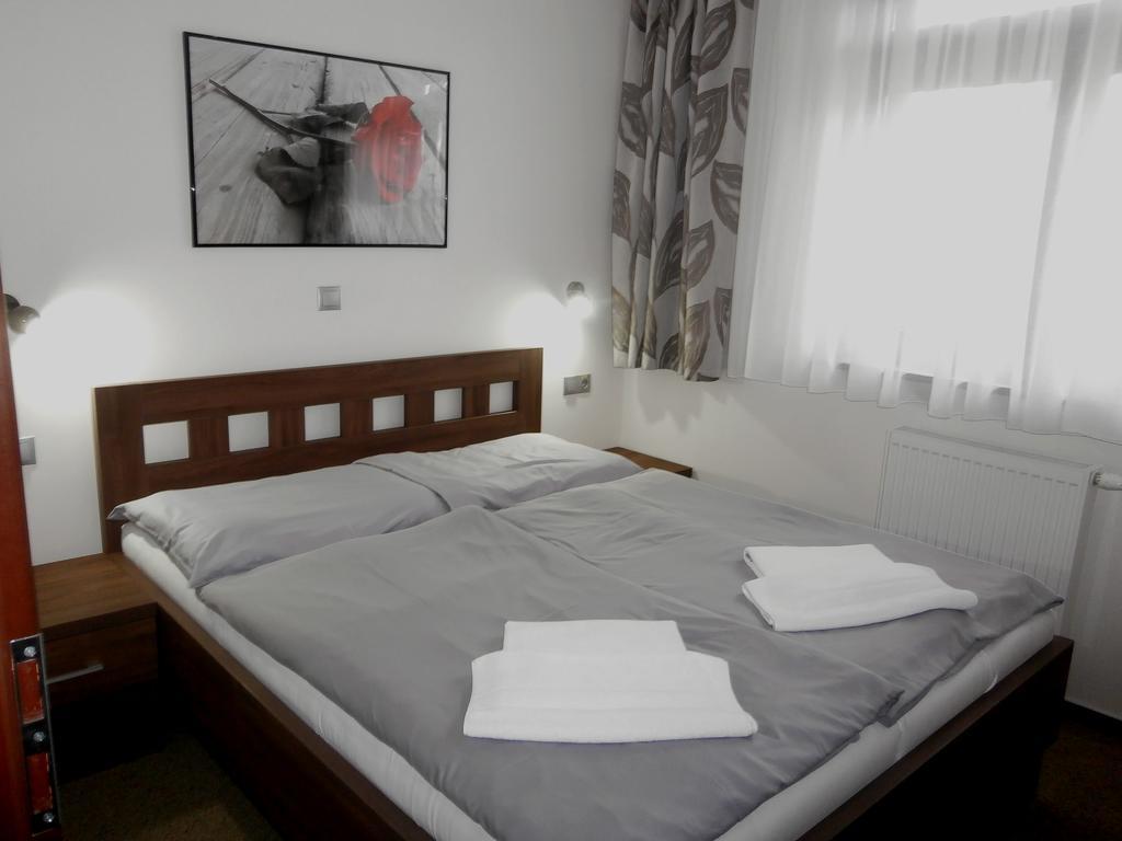 Hotel Flora Bešeňová Εξωτερικό φωτογραφία