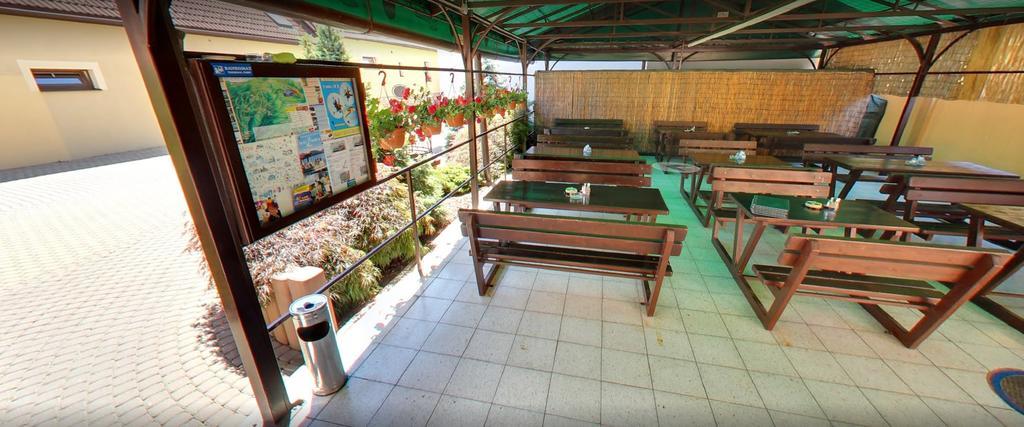 Hotel Flora Bešeňová Εξωτερικό φωτογραφία